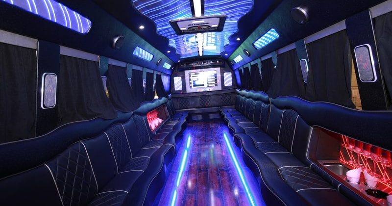 Partybus Fahrt durch Toulouse